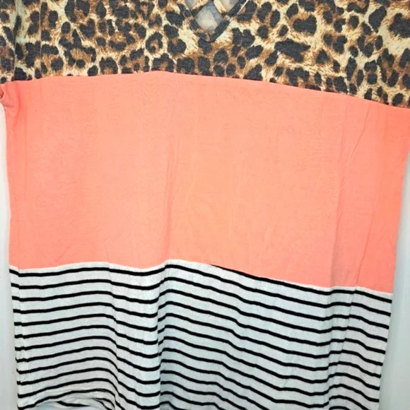 Lovely Melody Color Block Pink Leopard Print Choker Neck Tee Size Small - Picture 4 of 6